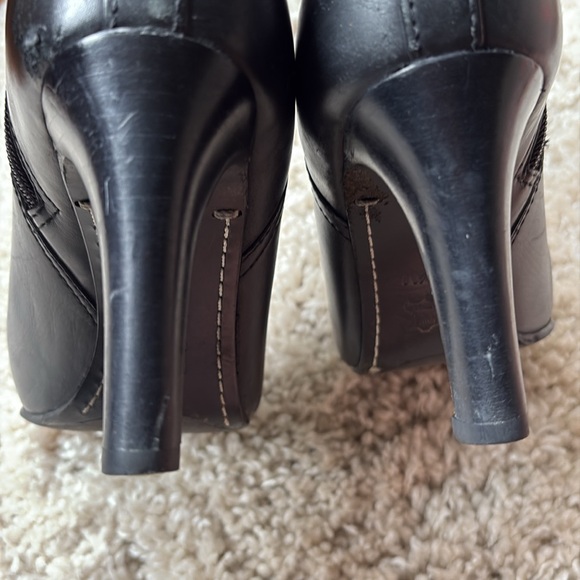 Tory Burch Black Heeled Boots with Gold Hardware - Picture 12 of 12